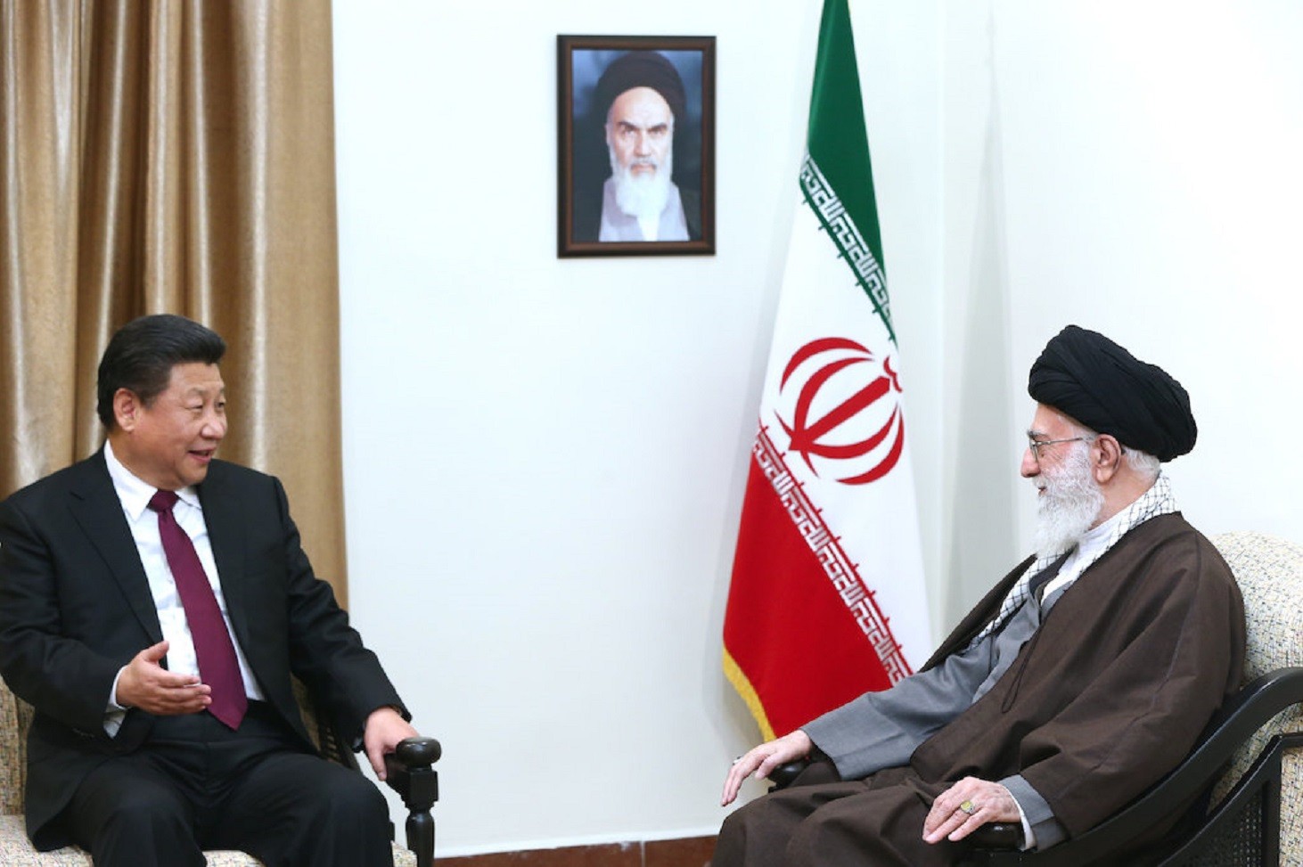 ali_khamenei_receives_xi_jinping_in_his_house_3