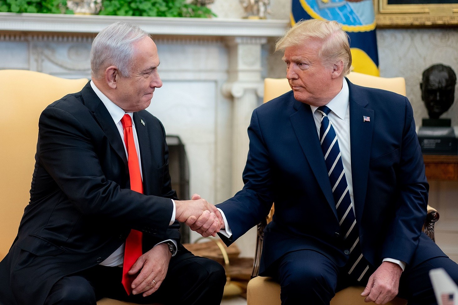 President Donald J. Trump and Vice President Mike Pence participate in an expanded bilateral meeting with Israeli Prime Minister Benjamin Netanyahu Monday, Jan. 27, 2020, in the Oval Office of the White House. (Official White House Photo by D. Myles Cullen)