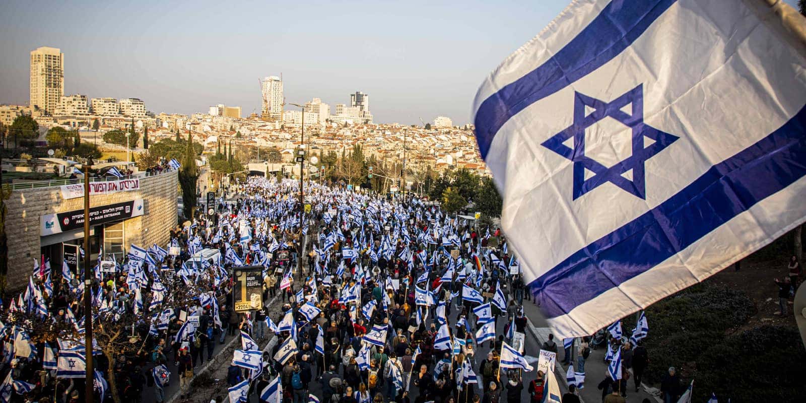 יש נקודות בזמן שבהן האתגרים הלאומיים המשותפים צריכים לגבור על המפריד